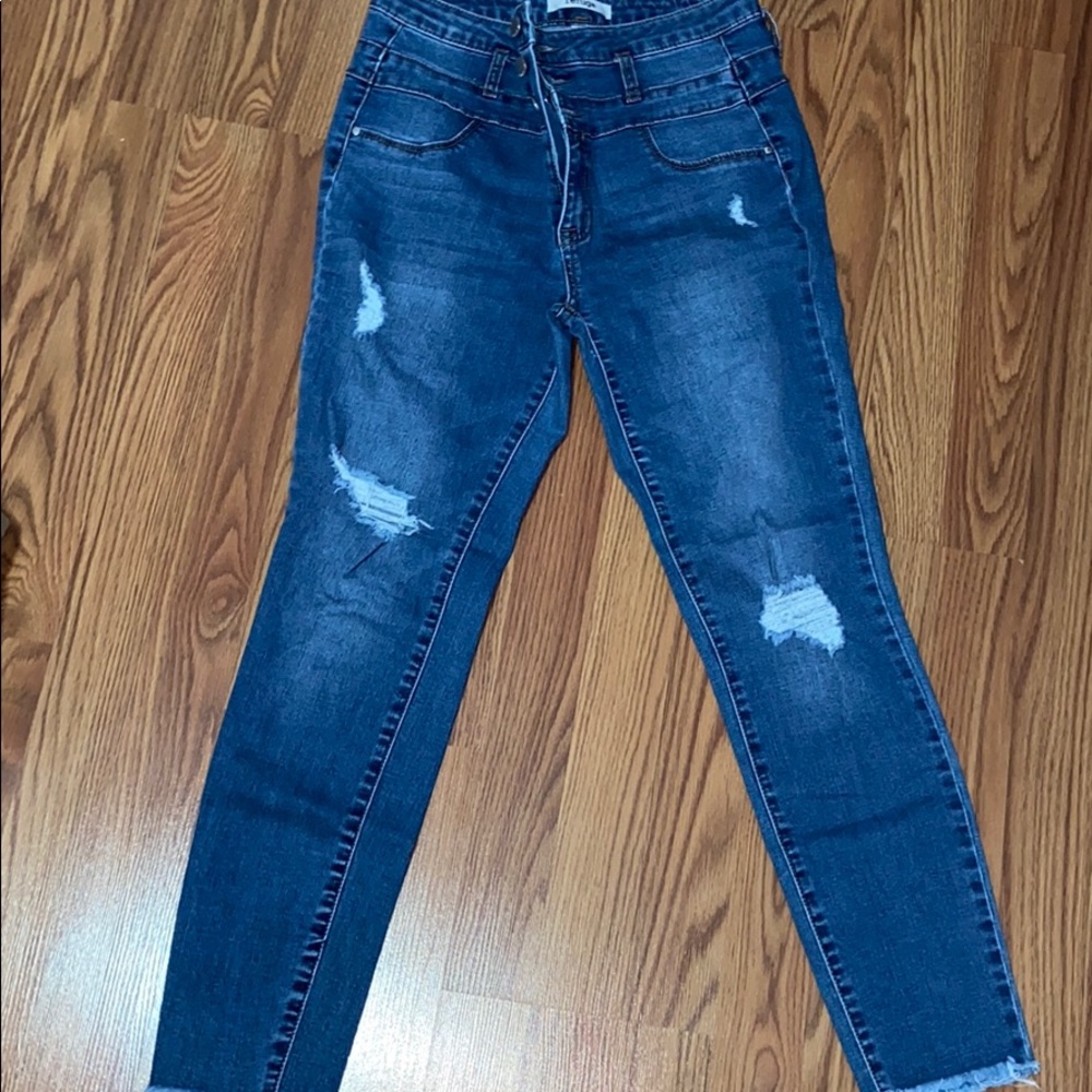 Mid-rise jeans